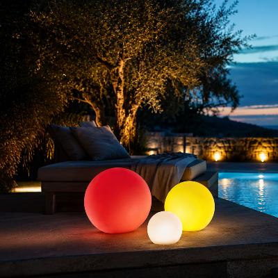 Lot de 3 x boule solaire multicolore 20,30, 40 cm                               