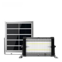 Projecteur solaire puissant Uranus 3000 lumens maxi avec telecommande           