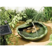Fontaine solaire grenouille céramique émaillée verte                            