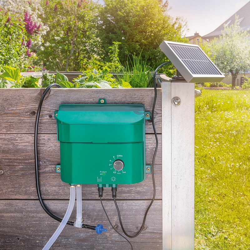 Arrosage goutte à goutte automatique avec réservoir d'eau